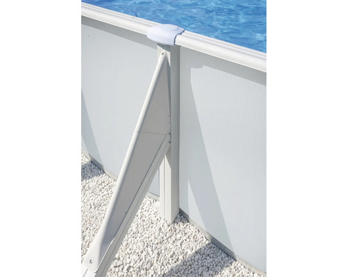 Detailansicht eines Aufstellpools mit Stahlwand und Stützstreben