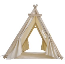 Tipi-Zelt aus Holz und Stoff