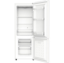 Geöffneter Kühlschrank mit Regalen und Gefrierfach
