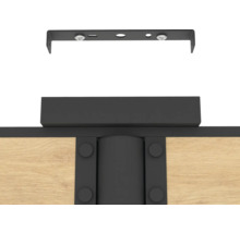 Detailansicht eines Regals mit Halterung zur Wandmontage