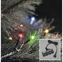 Detailaufnahme einer Lichterkette mit mehrfarbigen LEDs und Stromverteiler