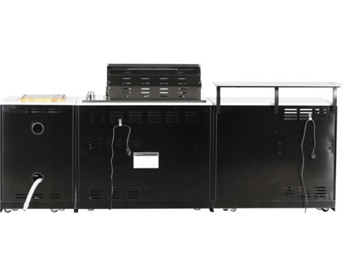 Rückansicht einer Außenküche mit mehreren Modulen