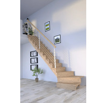 Treppe mit Holzstufen und Geländer aus Metall in einem hellen Raum.