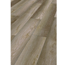 Verlegter Bodenbelag in Holzoptik