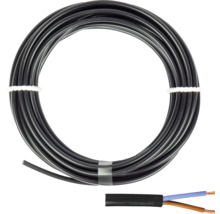 Schwarzes Elektrokabel, aufgerollt.