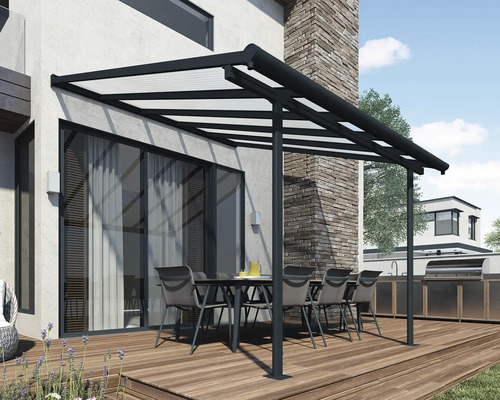 Terrasse mit Überdachung, Tisch und Stühlen für den Außenbereich