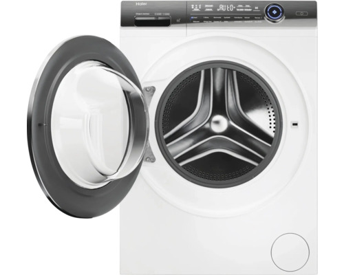 Waschmaschine mit geöffneter Tür