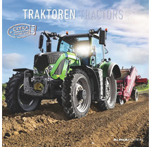 Traktoren Kalender 2025 mit landwirtschaftlichem Traktor im Einsatz auf dem Feld.