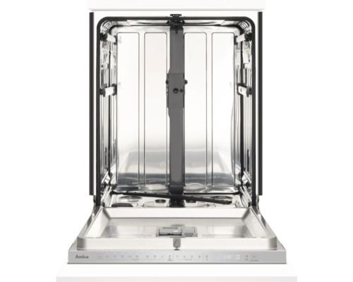 Offener Geschirrspüler von Amica, Innenansicht.