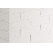 Nahaufnahme einer weißen Backsteinmauer