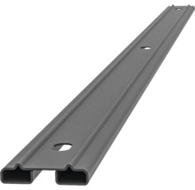 Graue Metallschiene mit Befestigungslöchern