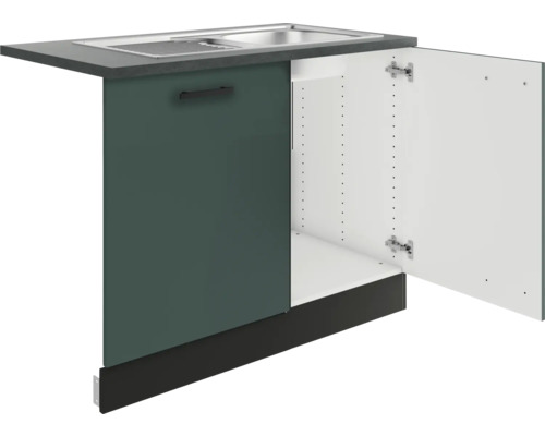 Spülenschrank mit offener Tür und Spüle