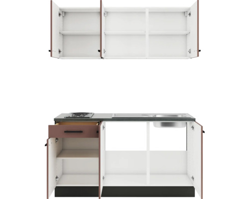 Küchenzeile mit Spüle, Schublade und Hängeschrank mit offenen Türen zur Ansicht der Regale