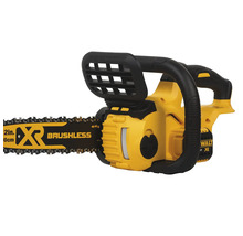 Kettensäge mit einer Schwertlänge von 30 Zentimeter.