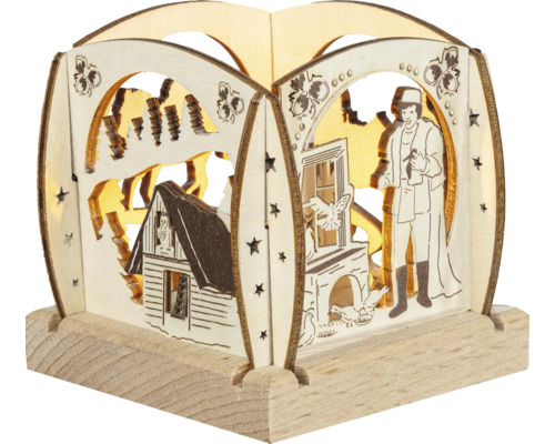 Lichterhaus aus Holz mit geschnitzten Motiven