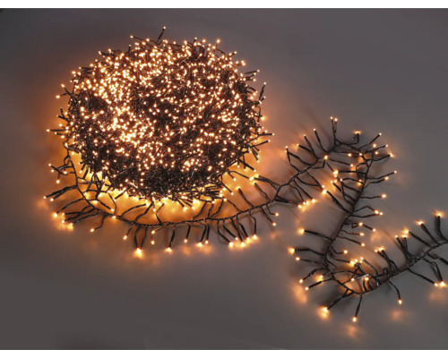 Lichterkette mit vielen warmweißen Lichtern