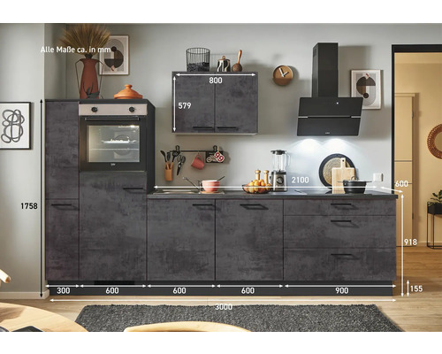 Küchenzeile mit Backofen, Dunstabzugshaube und Schränken in modernem Design