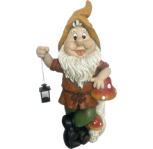 Gartenzwerg Figur mit Laterne und Pilz