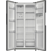 Geöffneter Side-by-Side Kühlschrank mit Regalen und Schubladen