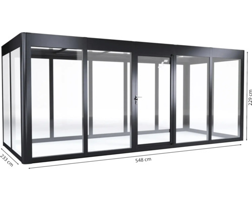 Glaskonstruktion mit einer Höhe von 229 cm, einer Breite von 548 cm und einer Tiefe von 233 cm