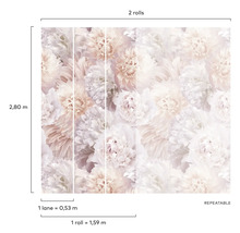Tapete mit Blumenmuster und Dimensionsangaben