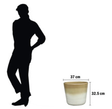 Keramik Blumentopf mit den Maßen 37 cm x 32.5 cm.