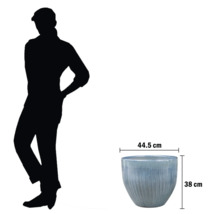 Pflanzgefäß mit den Maßen 44,5 cm mal 38 cm