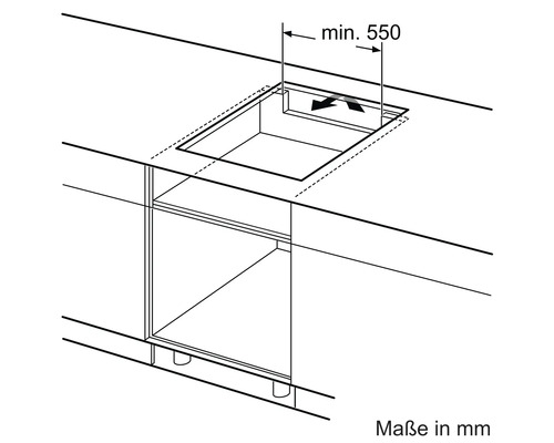 Einbauzeichnung eines Kochfelds mit Mindestmaßangabe von 550 mm