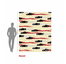 Komar Fototapete mit Rennwagen-Motiv und Größenangaben