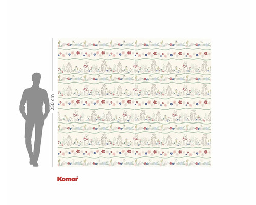 Fototapete mit Winnie Puuh Motiv und Blumen, circa 250 cm hoch