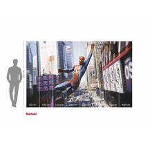 Komar Spiderman Fototapete mit Größenangaben und menschlicher Silhouette