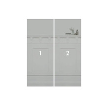 Zwei Wandpaneele mit quadratischen Rahmen und Dekorleisten. Auf einem Paneel befinden sich Dekorationselemente.