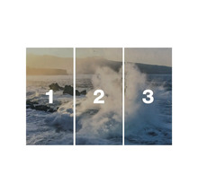 Dreiteiliges Bild von Wellen, die gegen Felsen schlagen