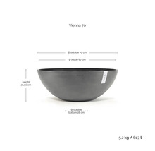 Ecopots Pflanzschale Vienna 70 mit Maßangaben: Höhe 25,50 Zentimeter, Außendurchmesser 70 Zentimeter und Volumen 61,7 Liter.