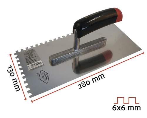 Maurerlob Zahnkelle mit einer Größe von 130 mm mal 280 mm und einer Zahnung von 6x6 mm.