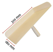 Gipserspachtel mit den Maßen 320 mm x 180 mm