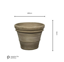 Pflanzkübel aus Terrakotta, Durchmesser 80 Zentimeter, Höhe 64 Zentimeter, Passion for pottery Logo.