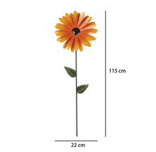 Gartenstecker Blume aus Metall, orange, Höhe 115 Zentimeter, Breite 22 Zentimeter.