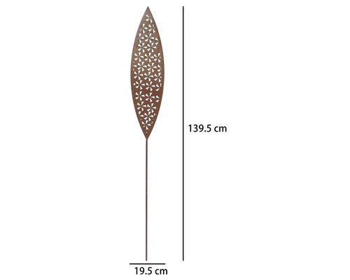 Gartenstecker aus Metall in Rostoptik, blattförmiges Design mit Lochmuster, Höhe 139,5 Zentimeter, Breite 19,5 Zentimeter.