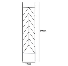 Rankhilfe aus Metall mit Fischgrätenmuster, 90 Zentimeter hoch und 19 Zentimeter breit.