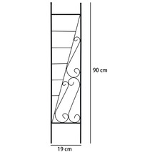 Rankhilfe aus Metall mit dekorativen Schnörkeln, Höhe 90 Zentimeter, Breite 19 Zentimeter.