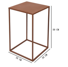 Quadratischer Metall Blumenhocker im Rost Optik Design mit den Maßen 35 mal 35 mal 50 Zentimeter