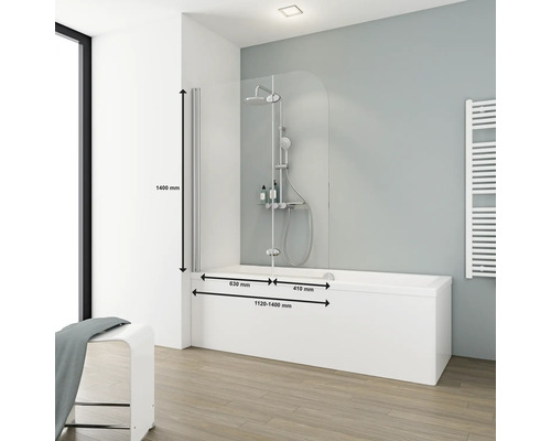Badewanne mit Duschwand aus Glas und Armatur