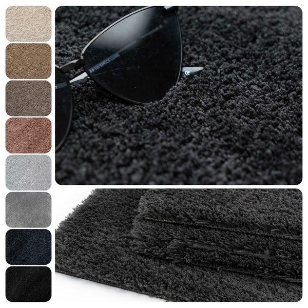 Hochflor-Shaggy-Teppich mit verschiedenen Farbmustern und Detailansicht der Materialdicke.
