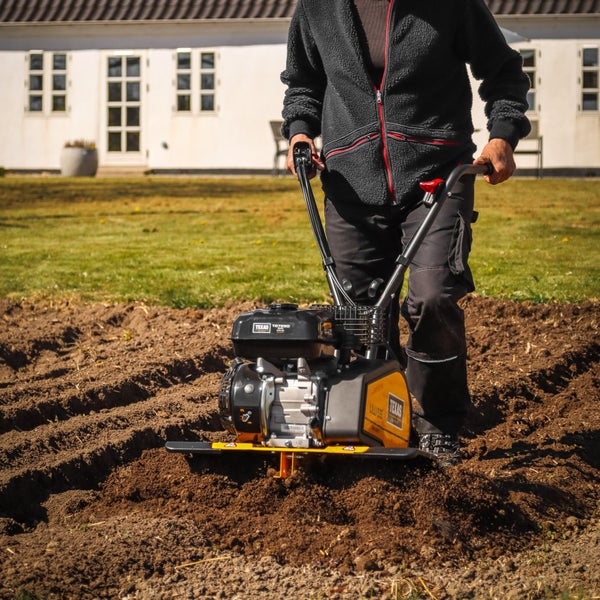 Benzin Gartenfräse Texas Lilli 535TG – 85 cm Arbeitsbreite, 212 cm³ Motor, Rückwärtsgang, Profi-Bodenhacke