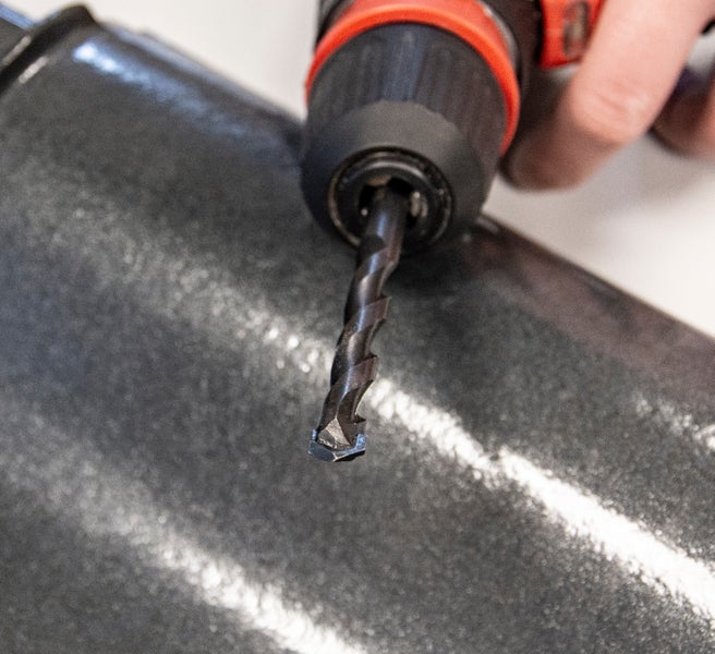 Nahaufnahme eines Bohrers in einer Bohrmaschine