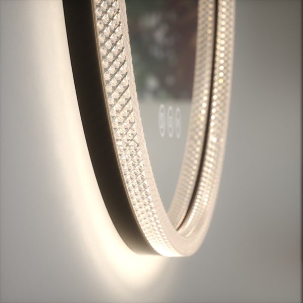 Detailansicht eines runden Spiegels mit Kristalloptik