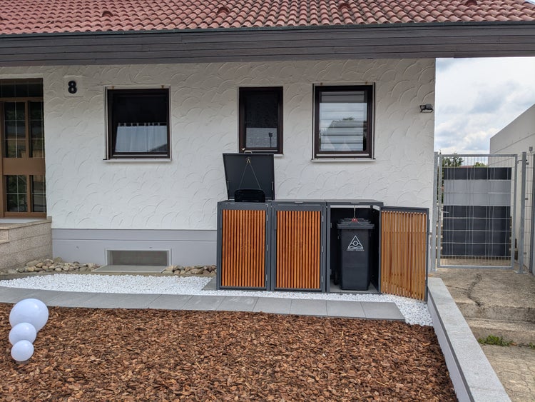 PANELO Mülltonnenbox anthrazit (3er Box) in exklusiver Holzoptik | wetterfest & robust | Mülltonnenverkleidung (Mülltonne 60L - 240L) | Müllhaus | Mülleimerunterstand