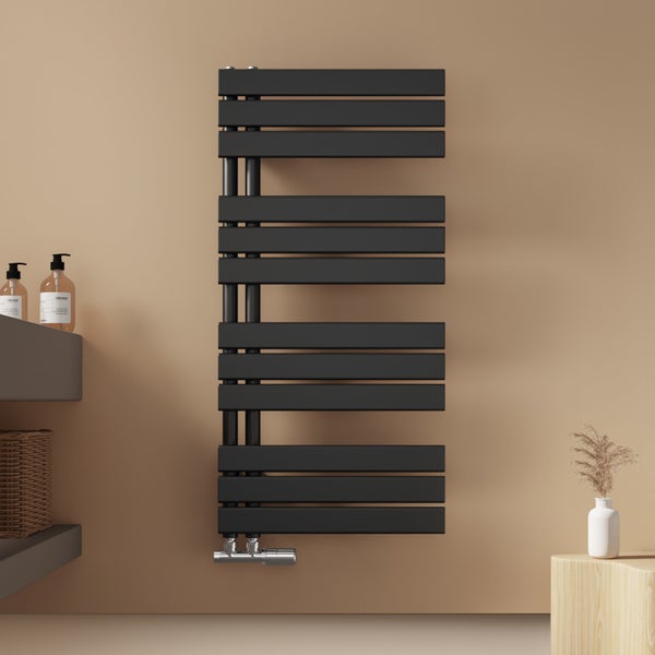 EMKE Badheizkörper Flach 1041x500 mm Schwarz Handtuchwärmer Handtuchtrockner, Panel Handtuchhalter Seitenanschluss für Bad Warmwasser 529W