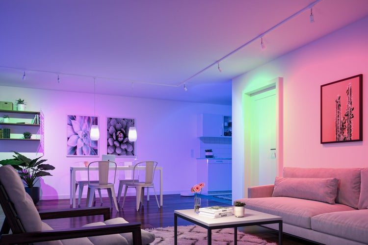 Standard 230V Smart Home Zigbee 3.0 LED Kerze E14 470lm 5W RGBW+ dimmbar Matt